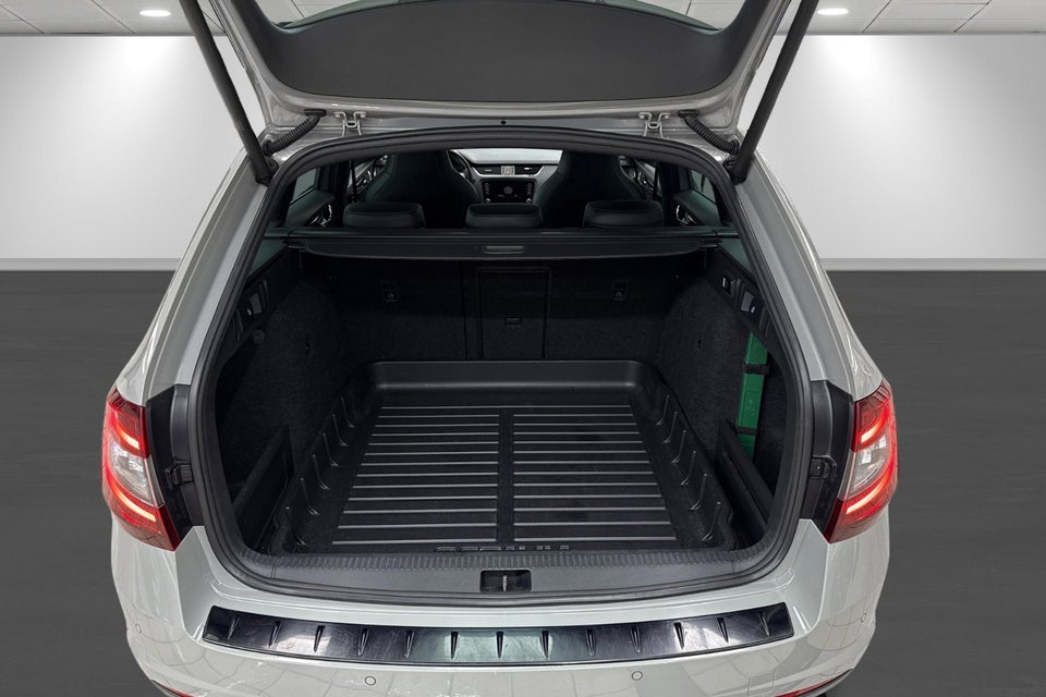 Skoda Octavia 2,0 TSi 245 RS Combi DSG 5d