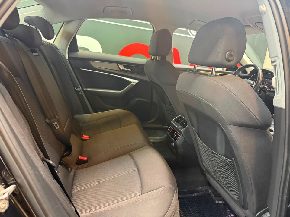 Audi A6 50 TFSi e Sport quattro S-tr. 4d