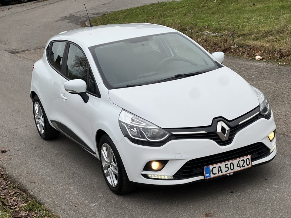 Renault Clio IV 1,5 dCi 90 Zen 5d