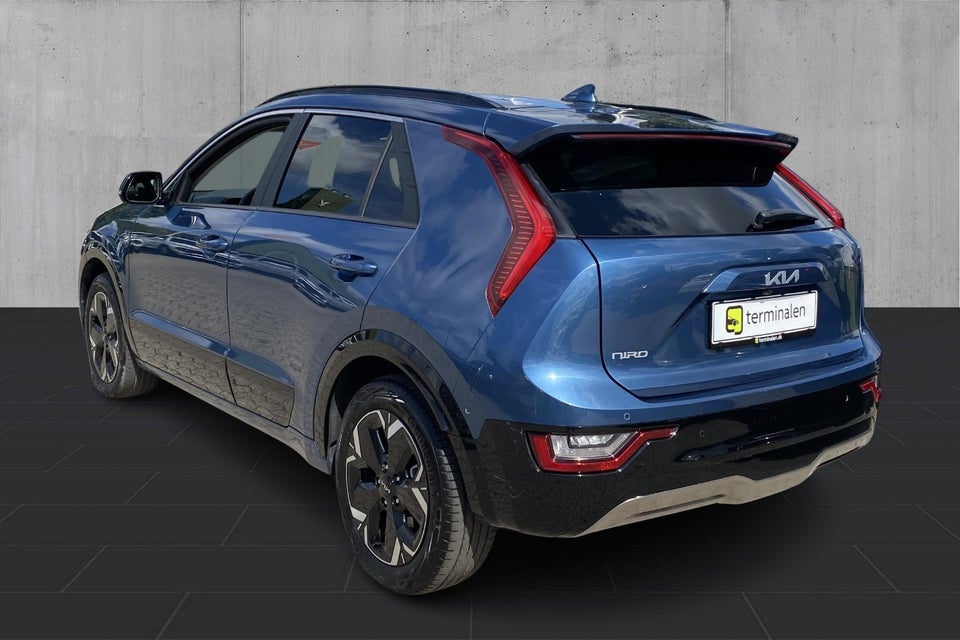 Kia Niro 64 EV Premium 5d