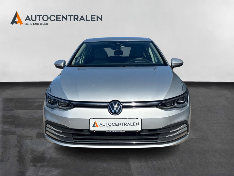 VW Golf VIII 1,4 eHybrid DSG 5d