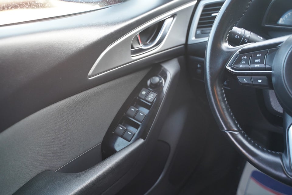 Mazda 3 2,0 SkyActiv-G 120 Vision aut. 4d