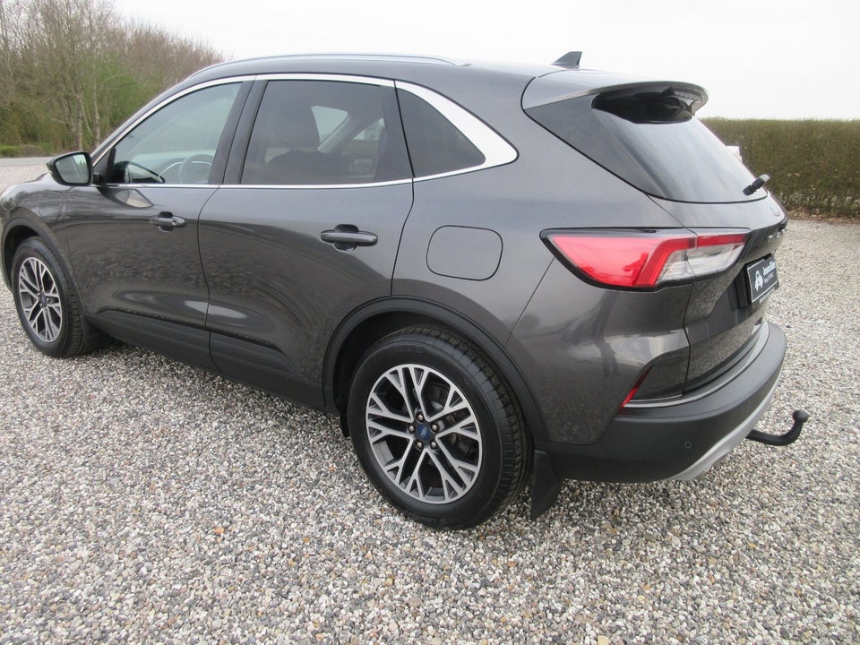 Ford Kuga 2,5 PHEV Titanium CVT 5d