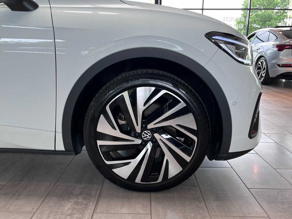 VW ID.5 77 Style 5d