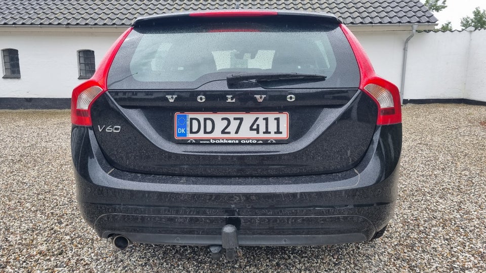 Volvo V60 2,0 D3 136 Momentum 5d