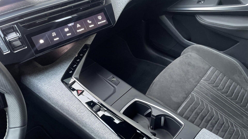 Peugeot e-5008 77 GT Pack 7prs 5d