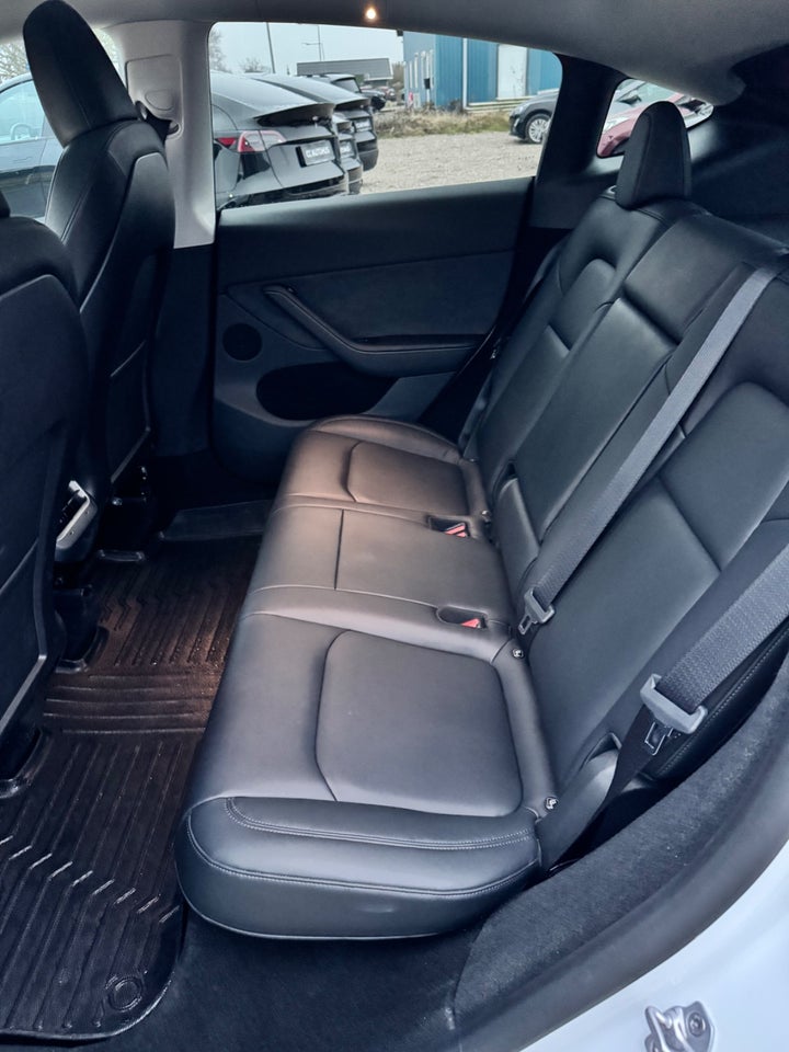 Tesla Model Y Long Range RWD 5d