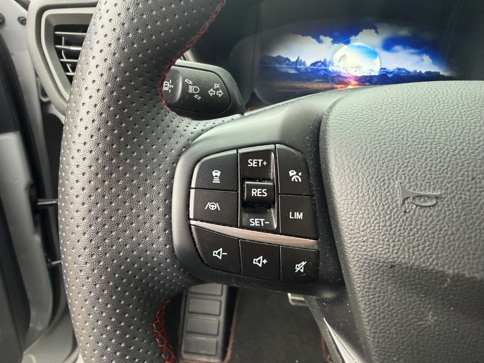 Ford Kuga 2,5 PHEV Graphite Tech CVT 5d