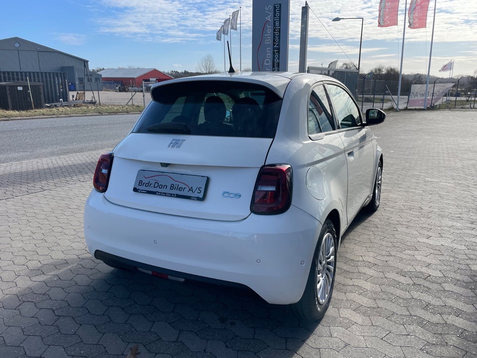 Fiat 500e 42 Icon 3d