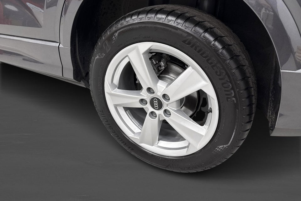 Audi Q2 35 TFSi S-line S-tr. 5d