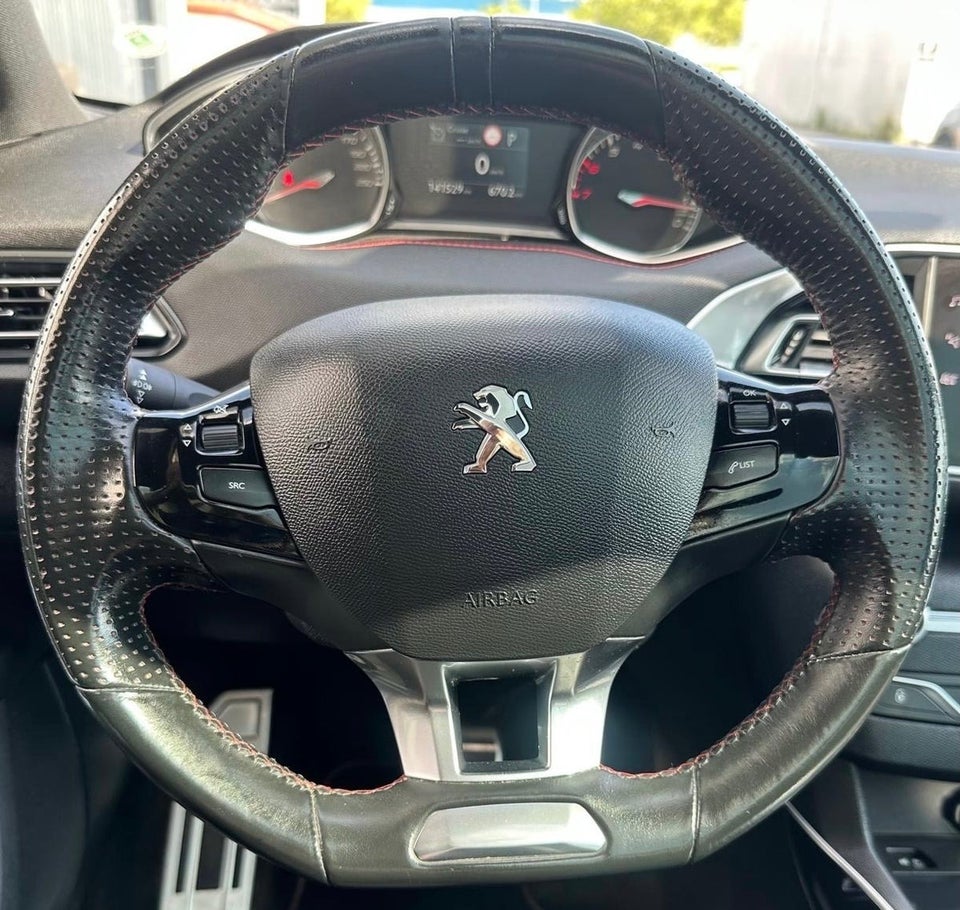 Peugeot 308 1,2 PureTech 130 GT Line EAT8 5d