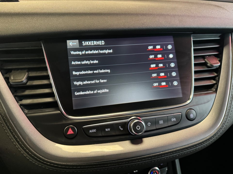 Opel Grandland X 1,6 Hybrid Ultimate aut. 5d