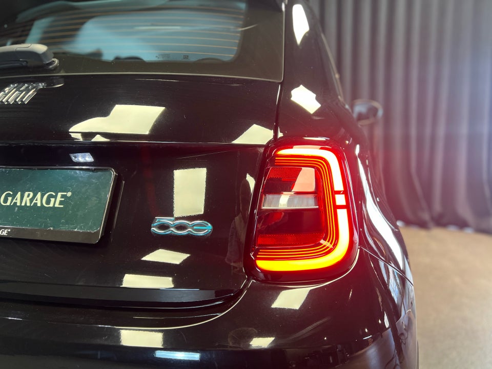 Fiat 500e 42 Icon 3d