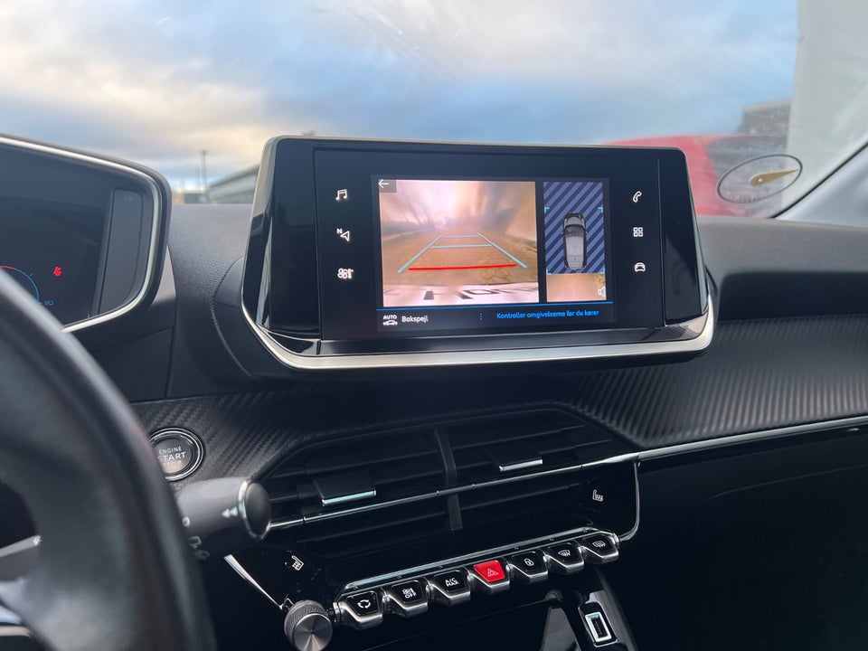 Peugeot 208 1,2 PureTech 100 Allure 5d