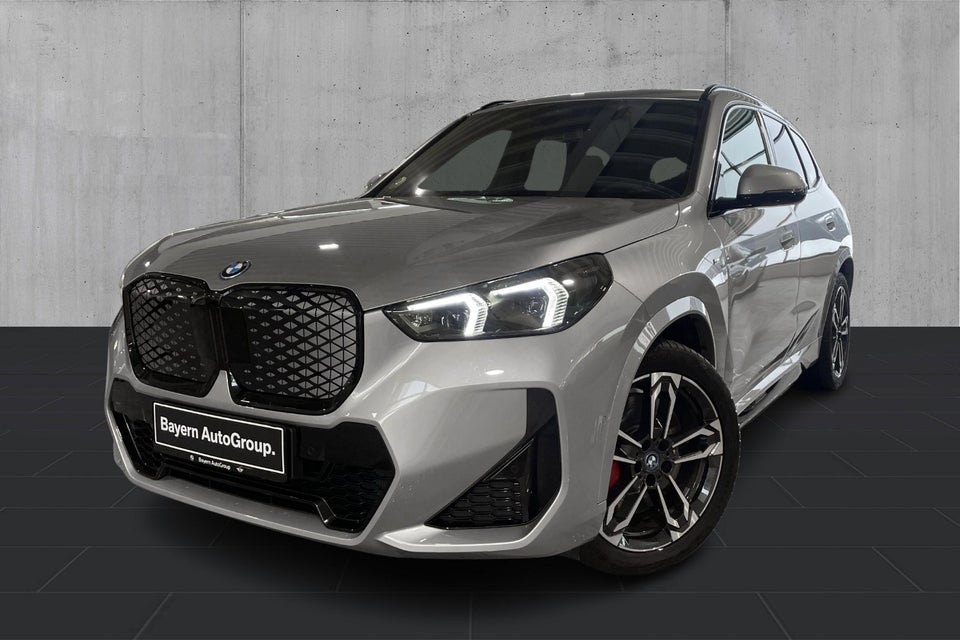 BMW iX1 eDrive20 M-Sport Pro 5d