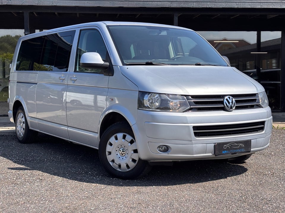 VW Caravelle 2,0 TDi 140 Comfortline DSG lang 4d