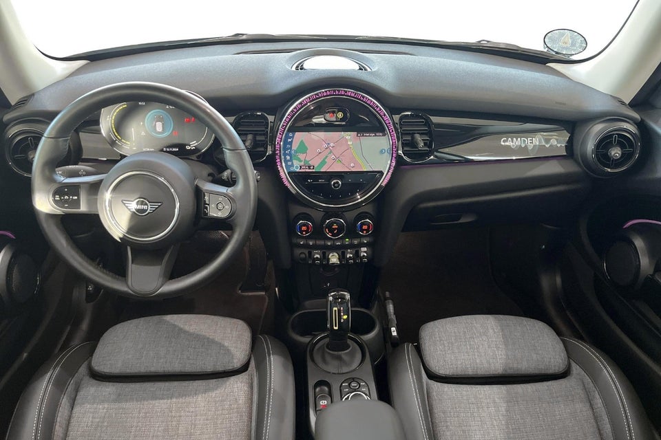 MINI Cooper SE Essential 3d