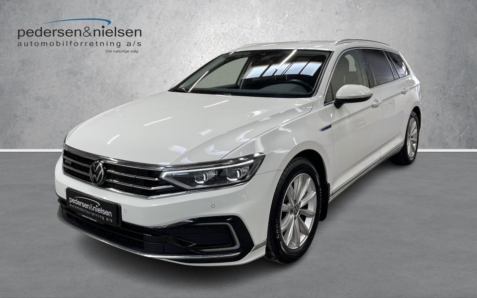 VW Passat 1,4 GTE High Variant DSG 5d