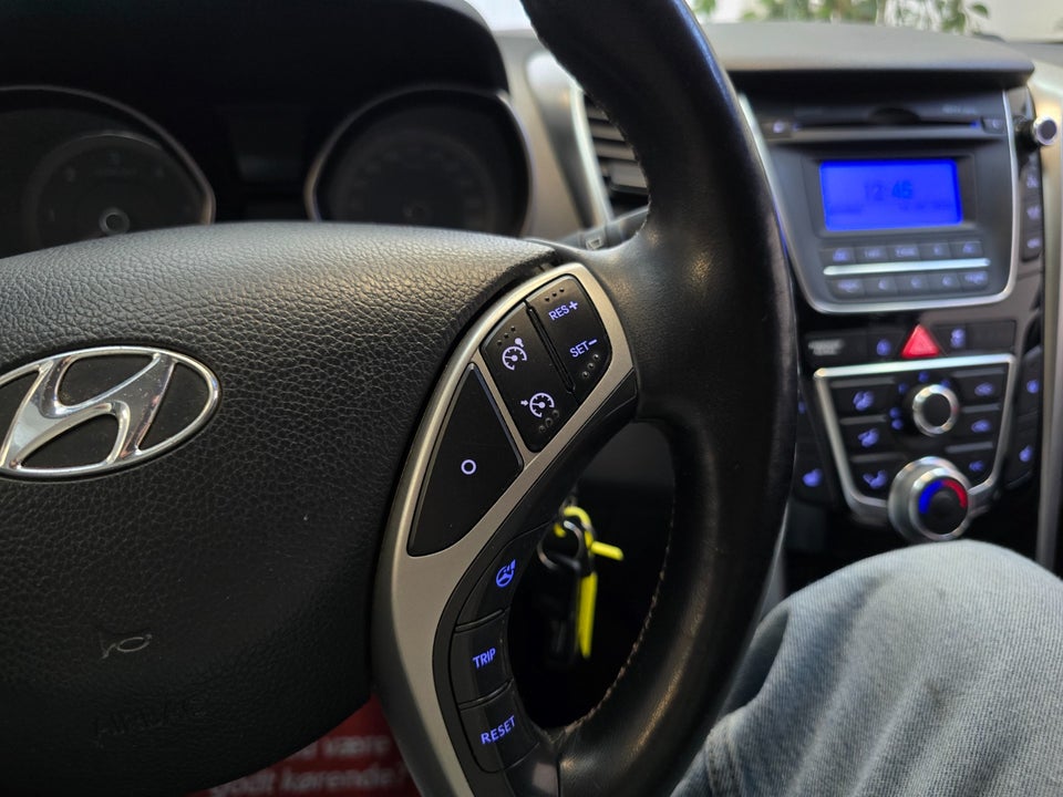 Hyundai i30 1,6 CRDi 110 XTR Eco 5d