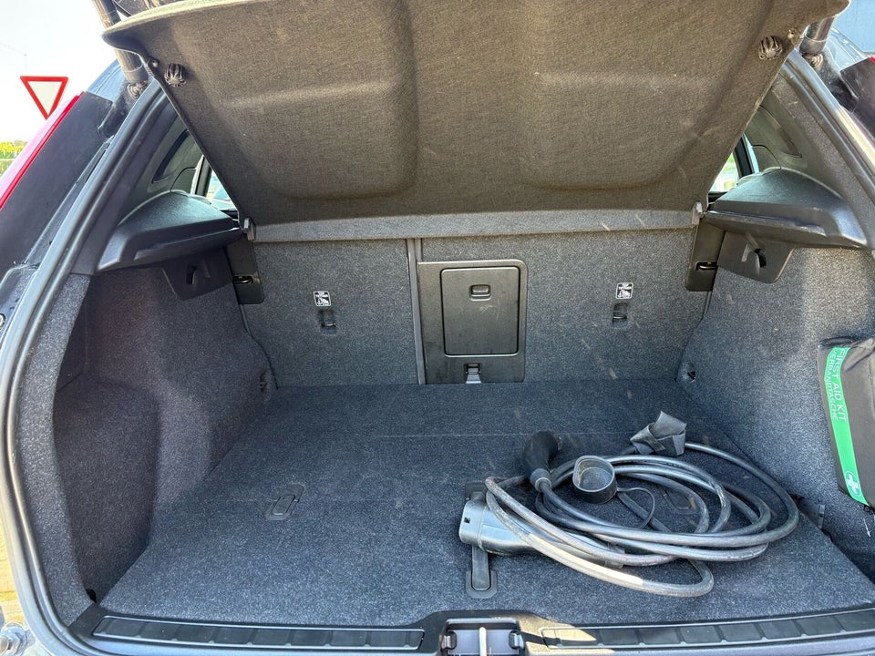 Volvo XC40 P6 ReCharge Plus 5d