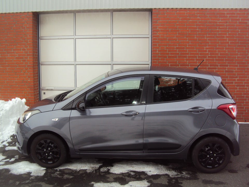 Hyundai i10 1,0 Black Line 5d