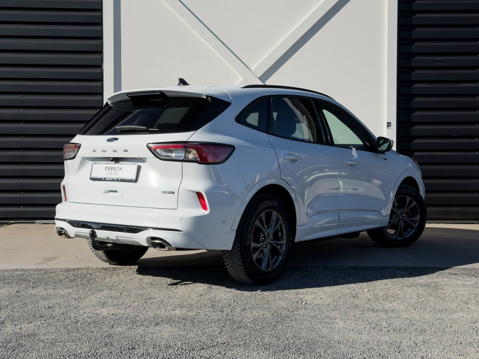 Ford Kuga 2,5 PHEV ST-Line CVT 5d