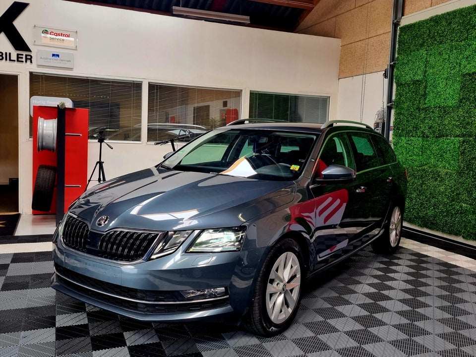 Skoda Octavia 2,0 TDi 150 Style Combi DSG 5d