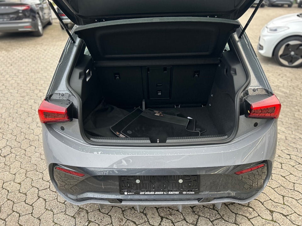 Cupra Born 77 e-Boost Dinamica Pack High 5d