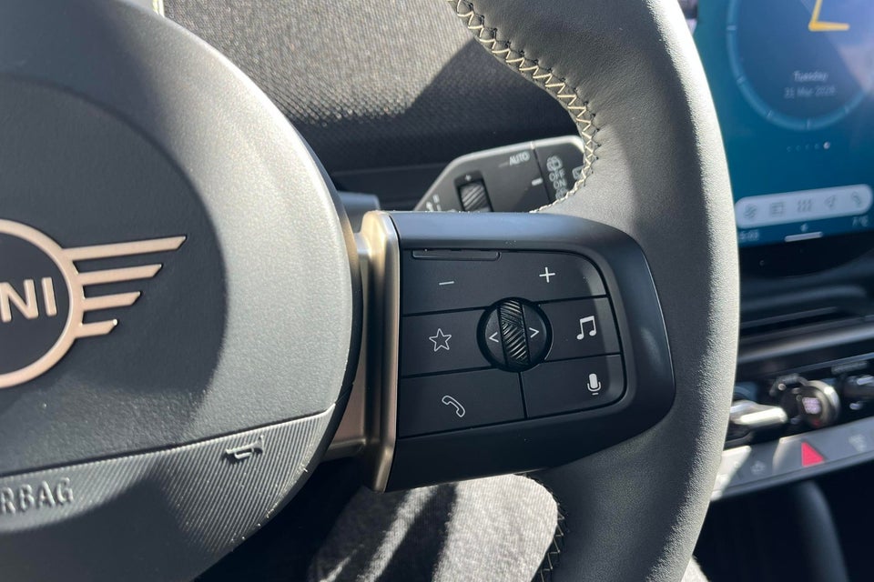 MINI Aceman E Classic Trim L 5d