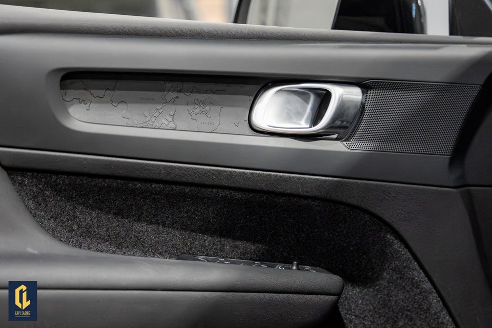 Volvo XC40 P8 ReCharge Twin Plus 5d