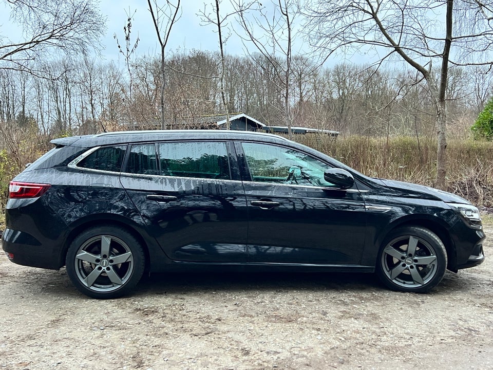 Renault Megane IV 1,3 TCe 140 Bose Edition Sport Tourer EDC 5d