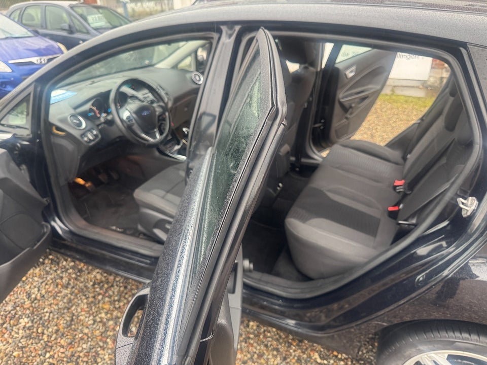 Ford Fiesta 1,0 SCTi 100 Titanium 5d