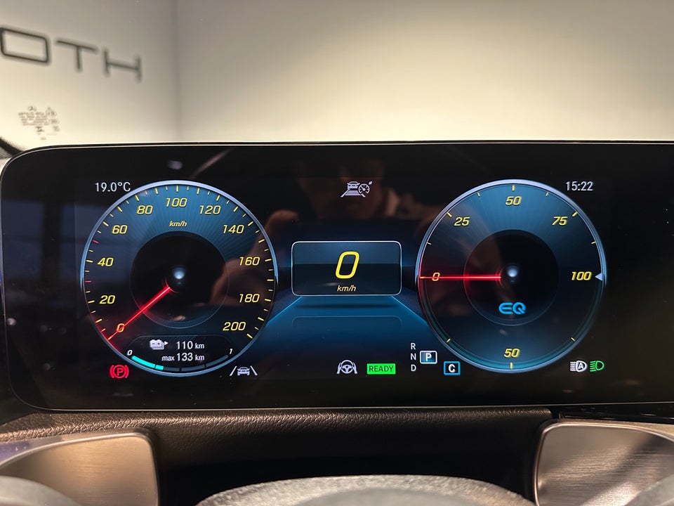 Mercedes EQB350 AMG Line 4Matic 5d