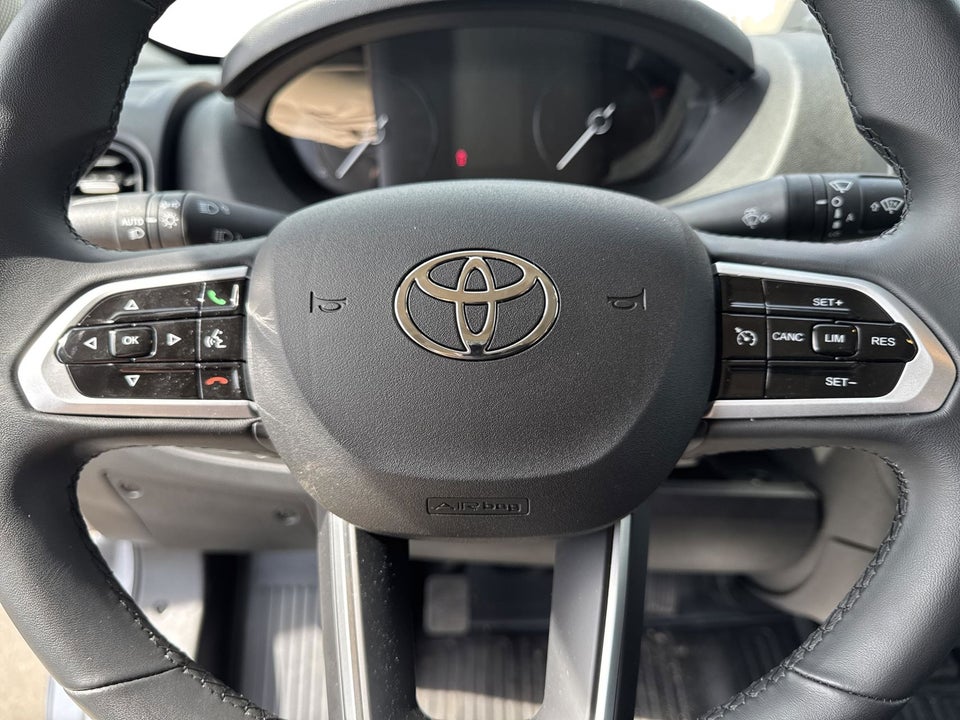 Toyota ProAce Max 2,2 D 140 Comfort Kassevogn L3H2