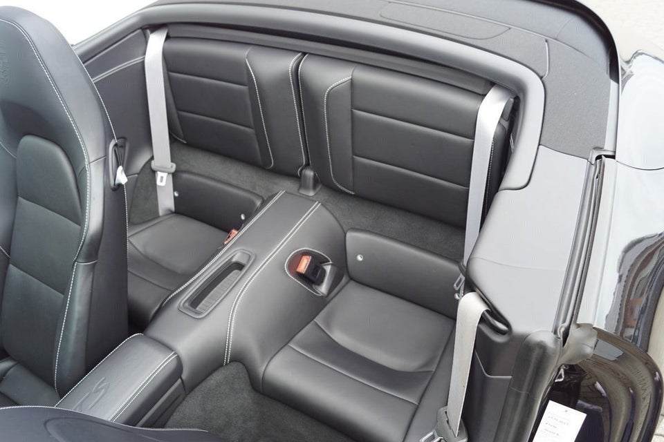 Porsche 911 Carrera 4 GTS 3,0 Cabriolet PDK 2d