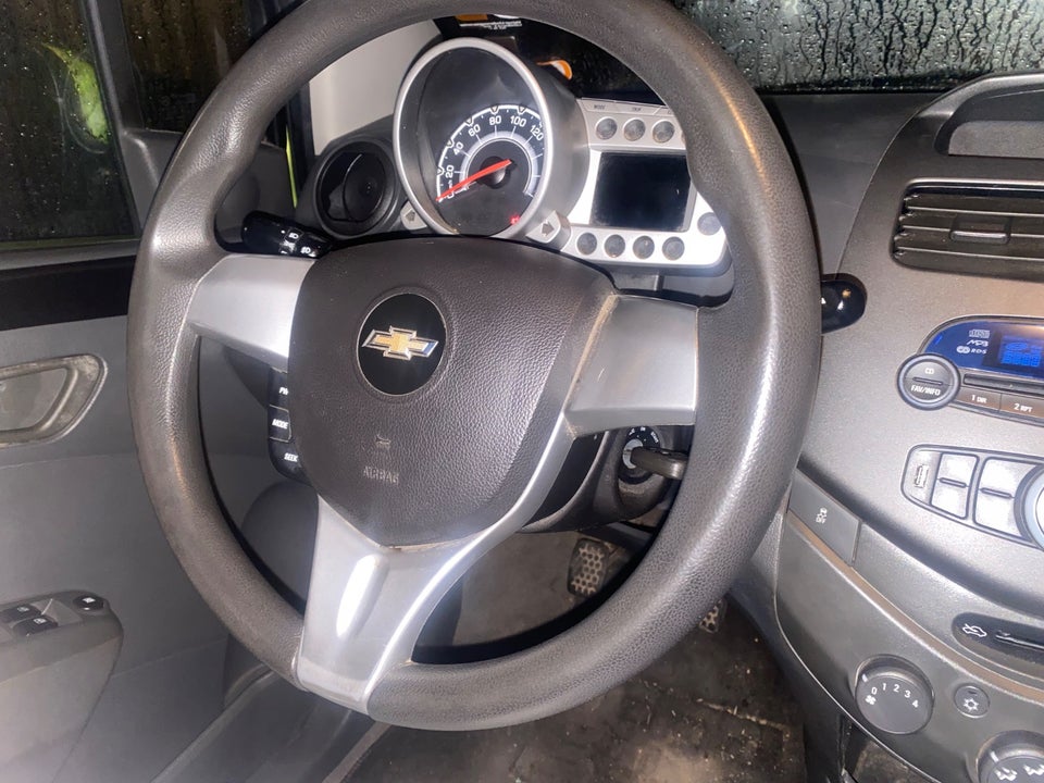 Chevrolet Spark 1,0 LS 5d