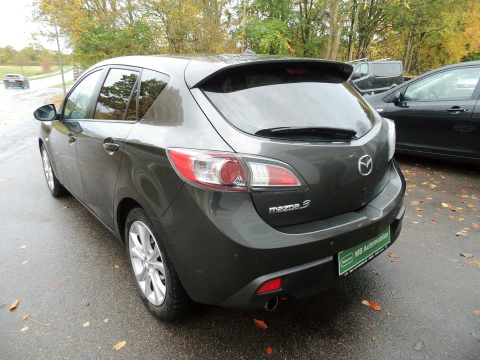 Mazda 3 2,0 Premium Tech 5d