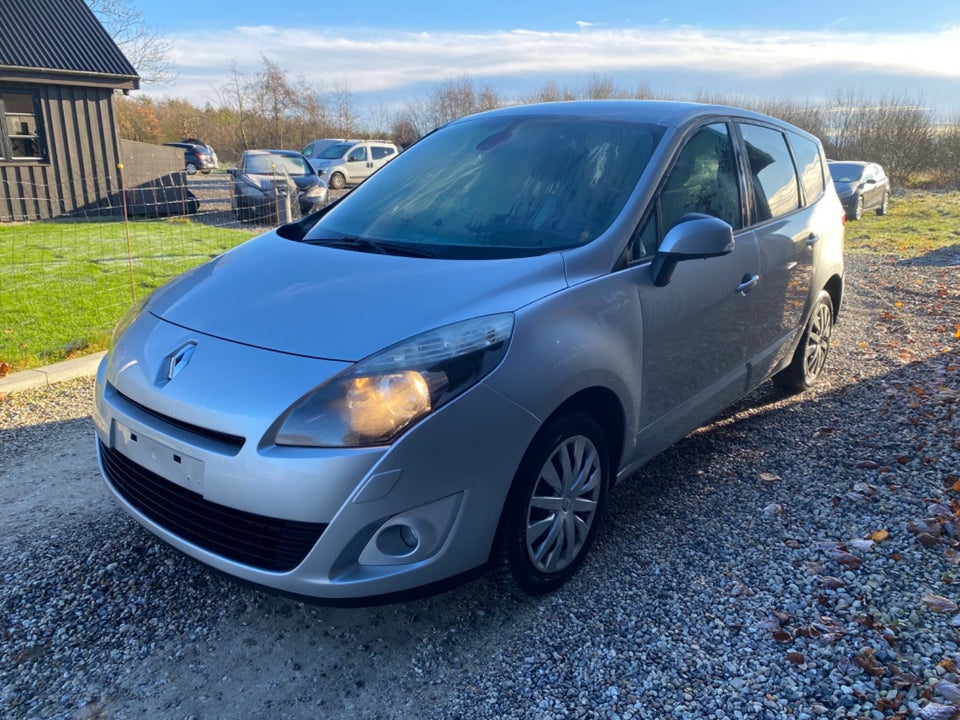 Renault Grand Scenic III 1,6 dCi 130 Expression 7prs 5d