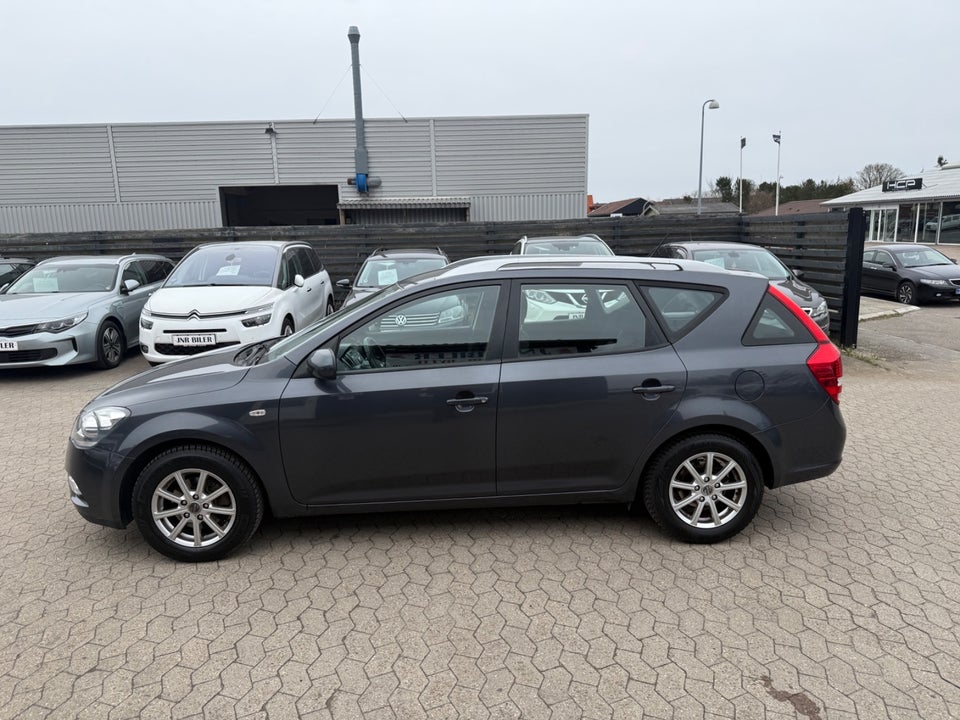 Kia Ceed 1,6 CRDi 115 Active SW 5d