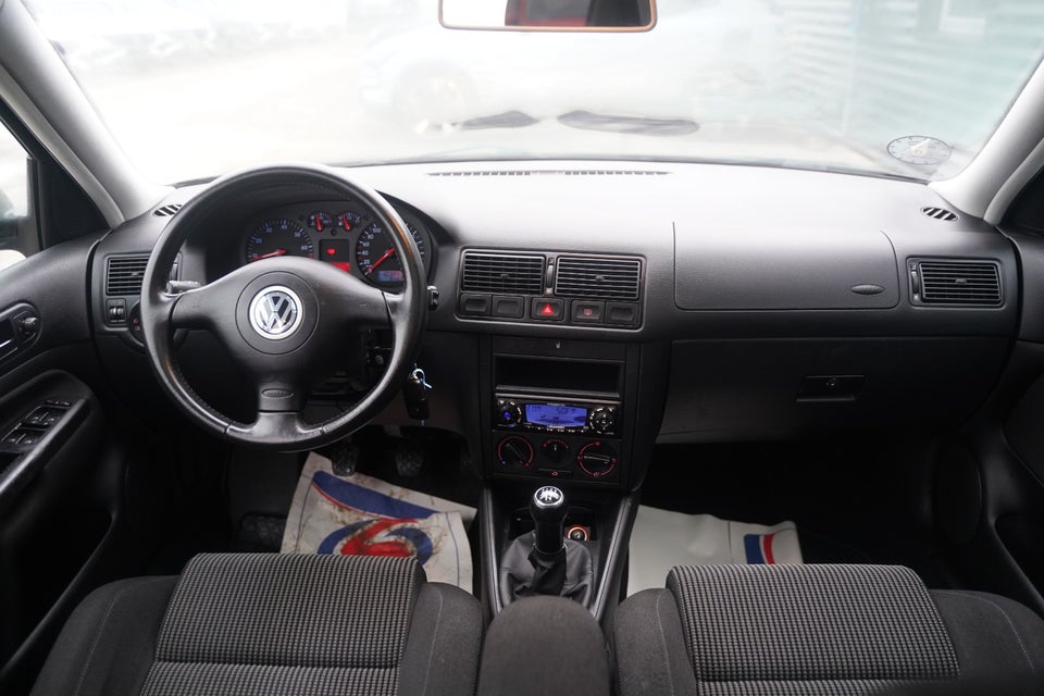 VW Golf IV 2,0 Comfortline 5d