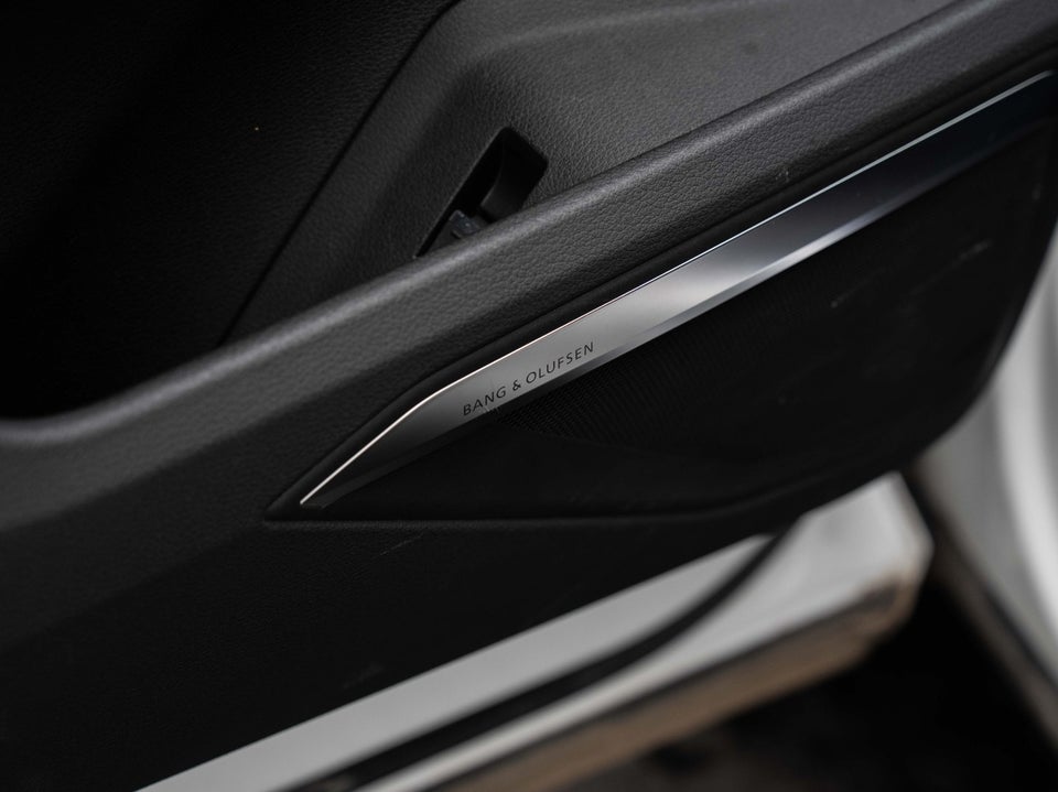 Audi e-tron 55 S-line quattro 5d