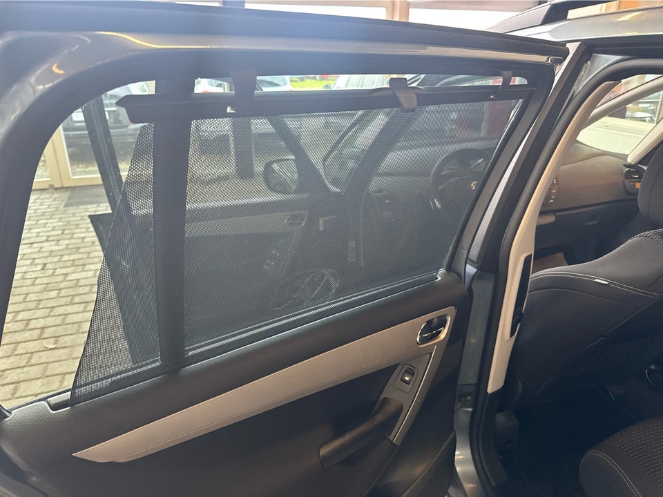 Citroën Grand C4 Picasso 1,6 e-HDi 112 Seduction E6G 7prs 5d