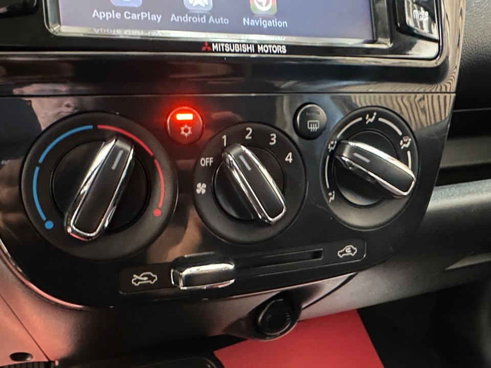 Mitsubishi Space Star 1,2 Anniversary Edition 5d