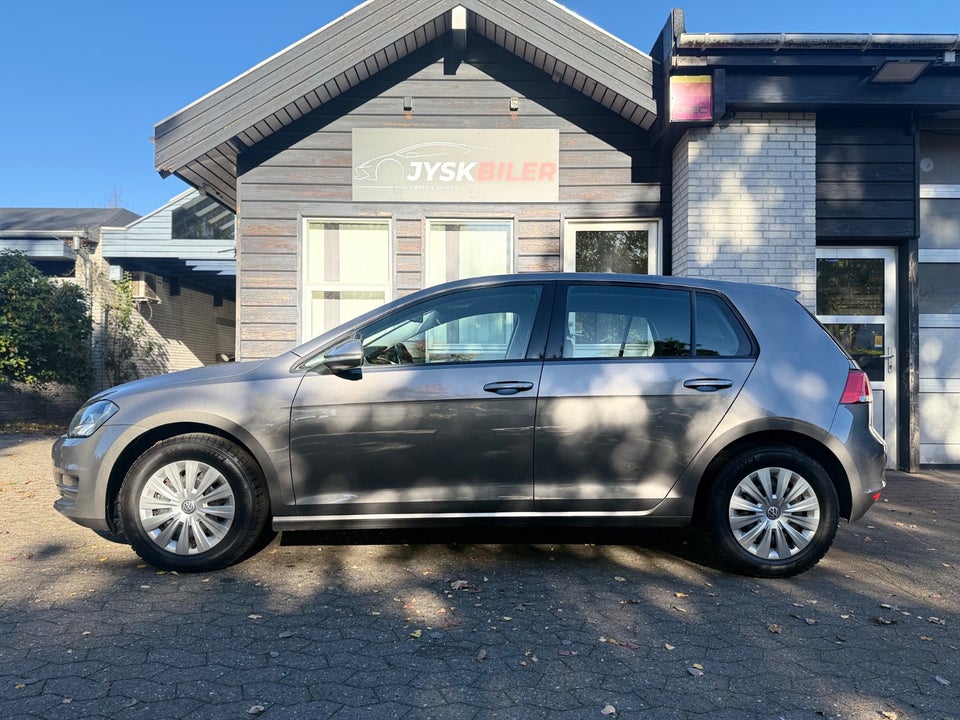 VW Golf VII 1,6 TDi 105 Highline DSG BMT 5d