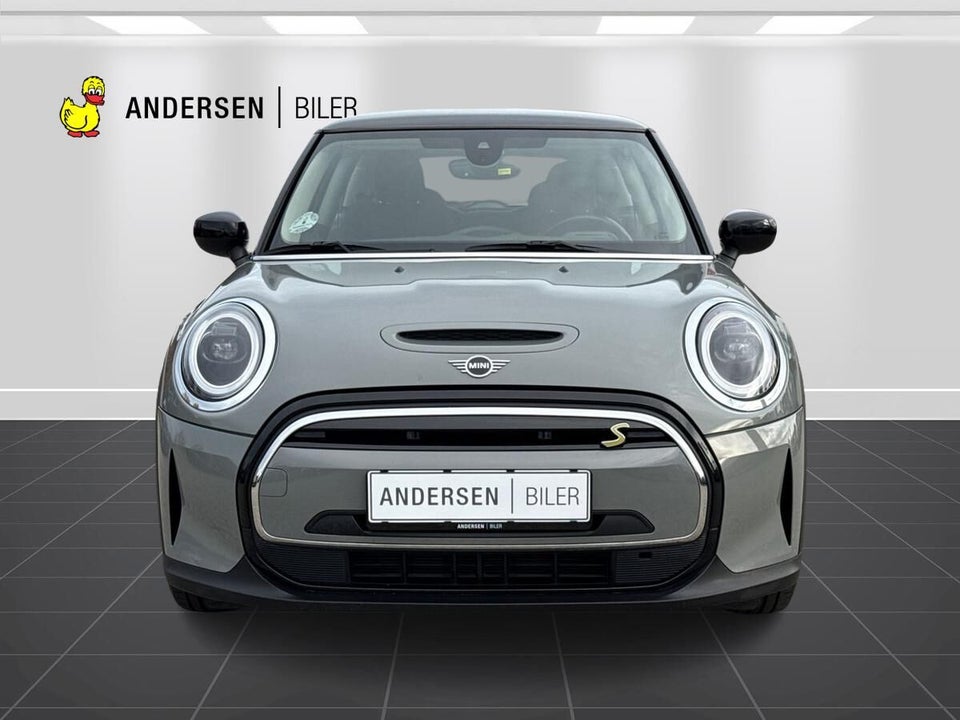 MINI Cooper SE Essential 3d