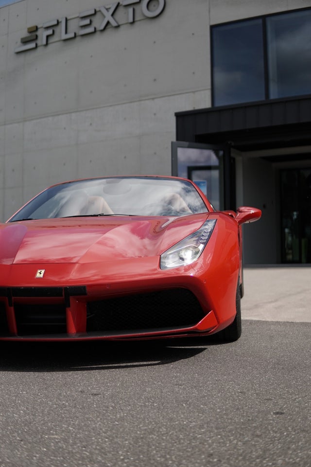 Ferrari 488 Spider 3,9 DCT 2d