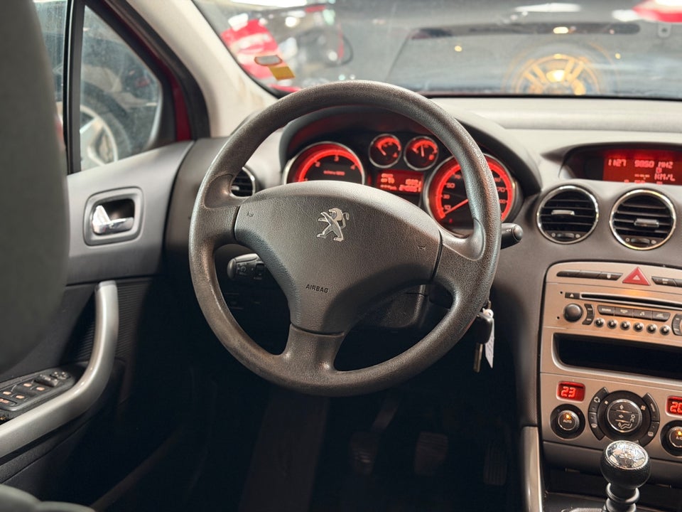 Peugeot 308 1,6 e-HDi 112 Access 5d