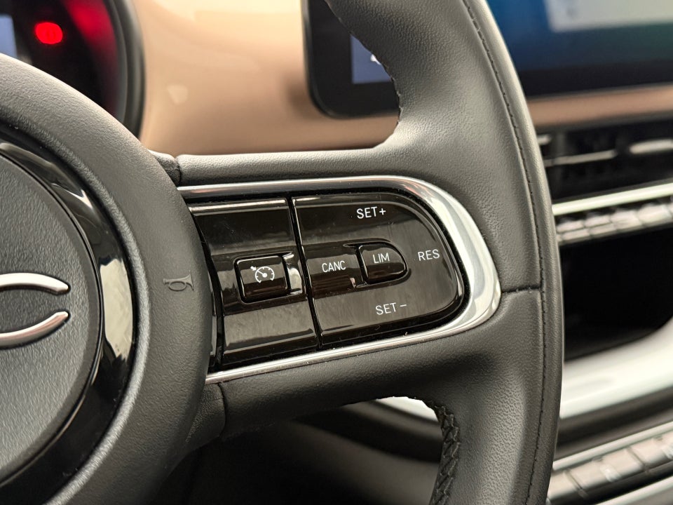 Fiat 500e 42 Icon 3+1 4d