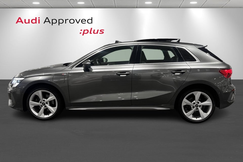 Audi A3 40 TFSi e S-line Sportback S-tr. 5d