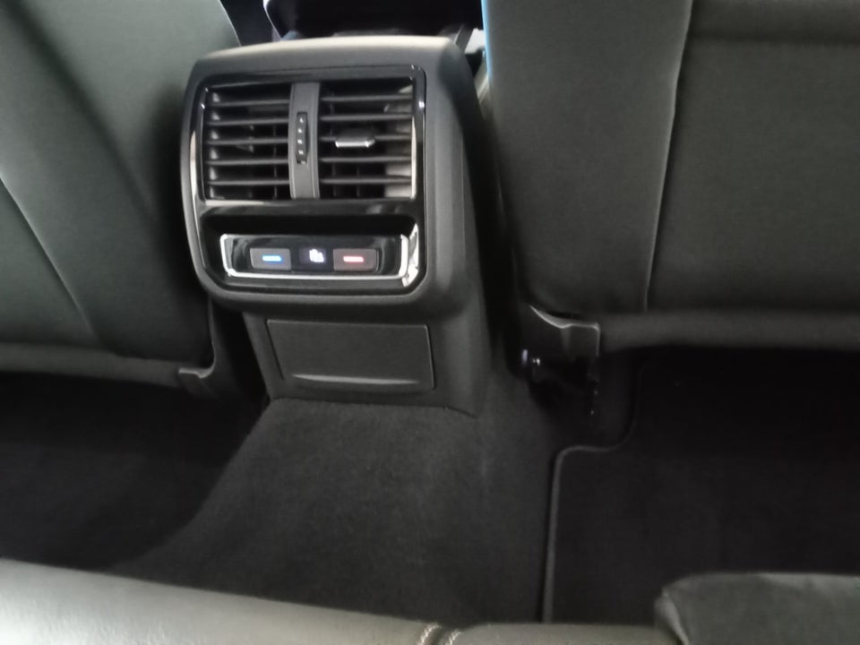 VW Passat 1,5 TSi 150 Elegance High Variant DSG 5d